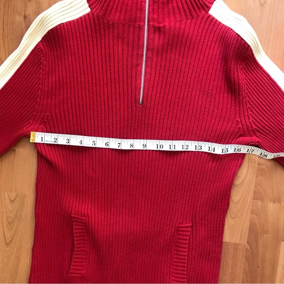 GAP | Y2K Long Sleeved Sporty Red Mock Turtle Neck Sweater w/ White Stripes - Picture 15 of 16